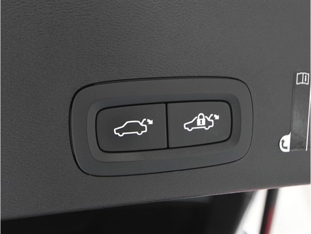 VOLVO XC40 2020 Image 31