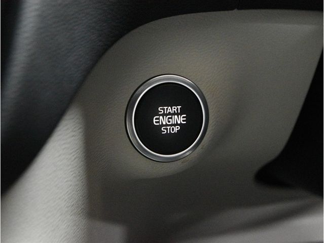 VOLVO XC40 2020 Image 31