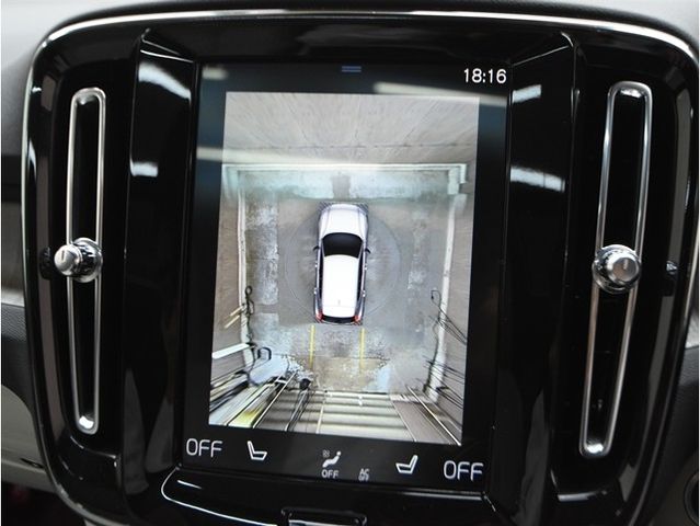 VOLVO XC40 2020 Image 31