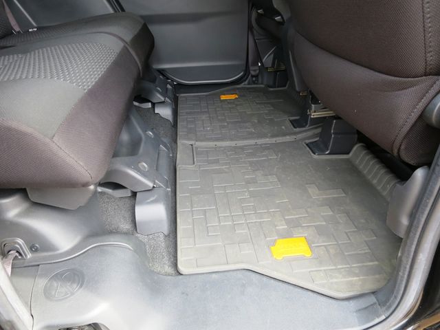 TOYOTA PIXIS MEGA 4WD 2019 Image 31