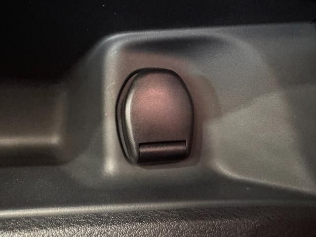 NISSAN SERENA  S-HYBRID 2017 Image 31