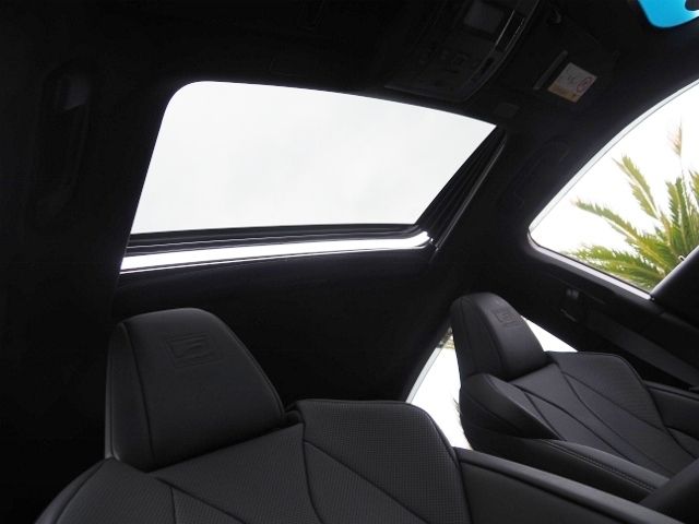 TOYOTA LEXUS ES300H 2023 Image 31