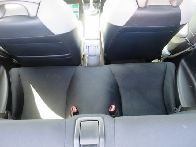 HONDA CR-Z 2010 Image 31