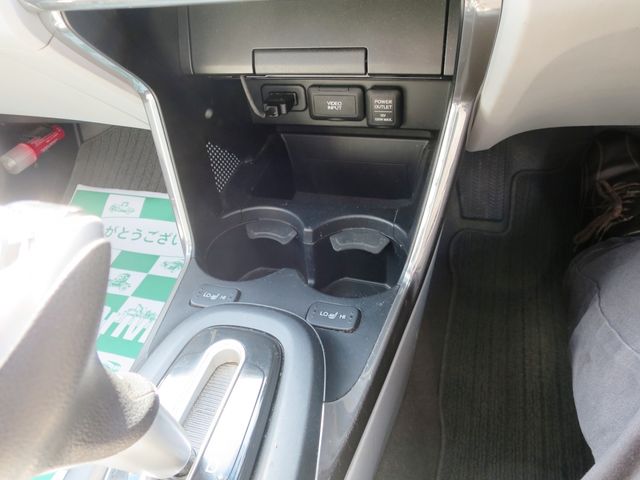 HONDA CR-Z 2010 Image 31