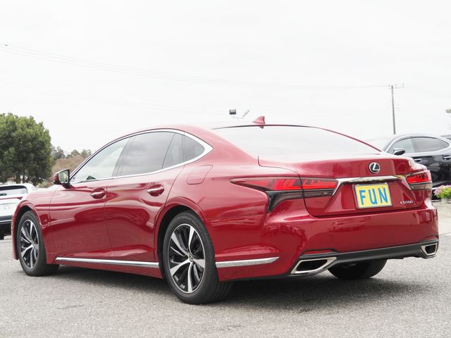 TOYOTA LEXUS LS500 2023 Image 31