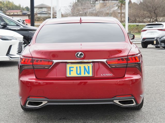 TOYOTA LEXUS LS500 2023 Image 31