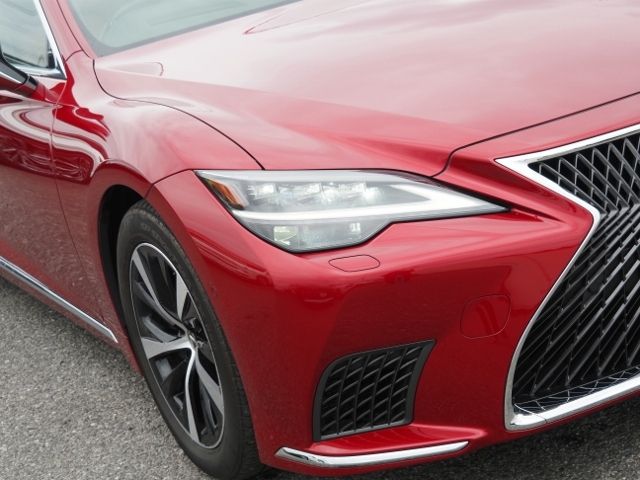 TOYOTA LEXUS LS500 2023 Image 31