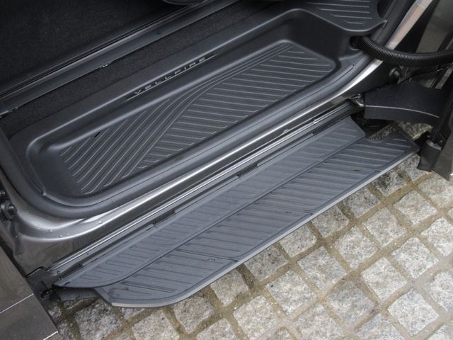 TOYOTA VELLFIRE  HYBRID 2026 Image 31