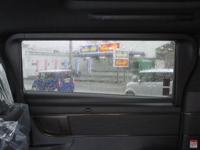 TOYOTA VELLFIRE  HYBRID 2026 Image 31