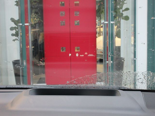 TOYOTA VELLFIRE  HYBRID 2026 Image 31