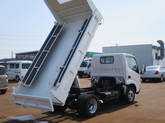 HINO DUTRO 2009 Image 31