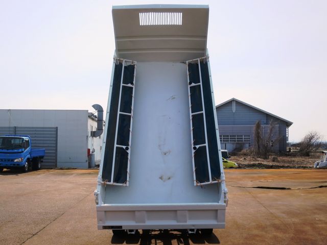 HINO DUTRO 2009 Image 31