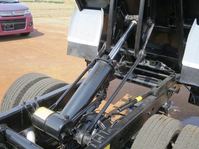 HINO DUTRO 2009 Image 31