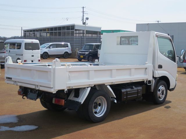 HINO DUTRO 2009 Image 31