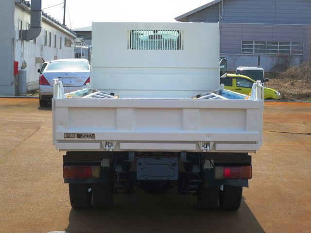 HINO DUTRO 2009 Image 31