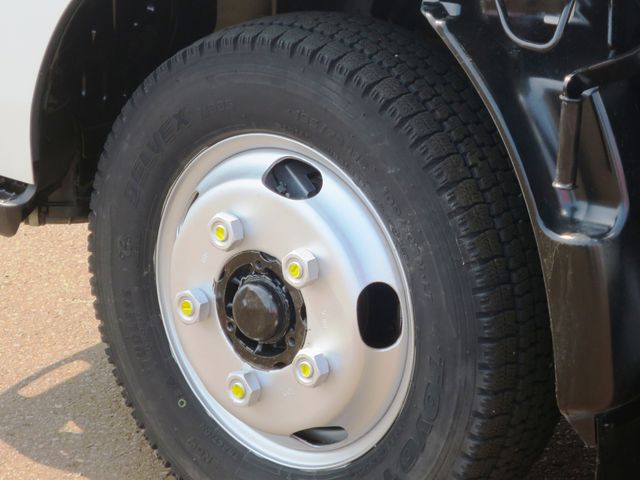 HINO DUTRO 2009 Image 31