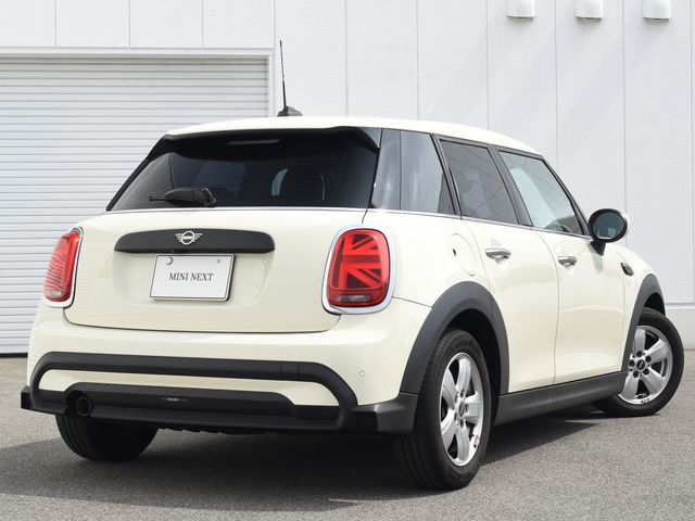 BMW MINI ONE 5DOOR 2021 Image 31