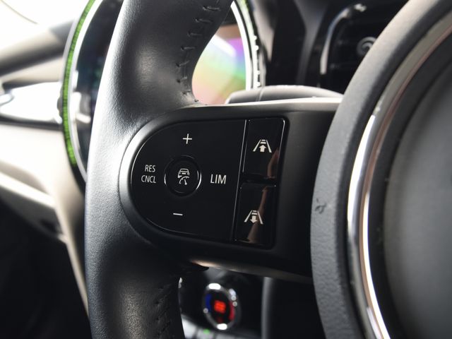 BMW MINI COOPER 5DOOR 2023 Image 31