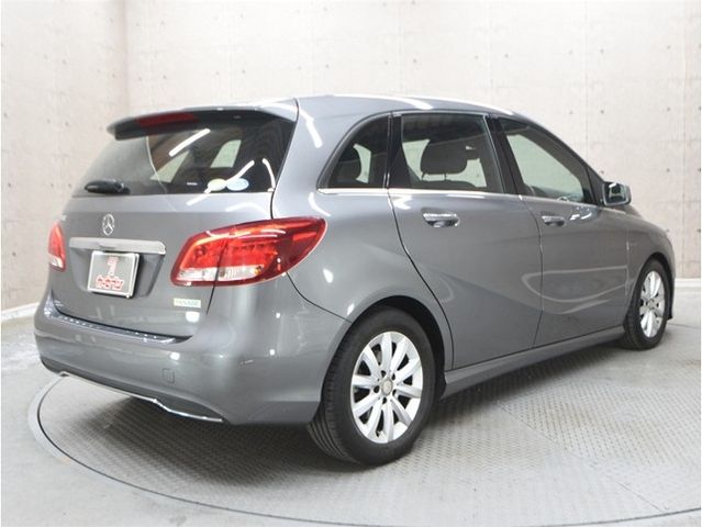 MERCEDES BENZ B CLAS 2016 Image 31