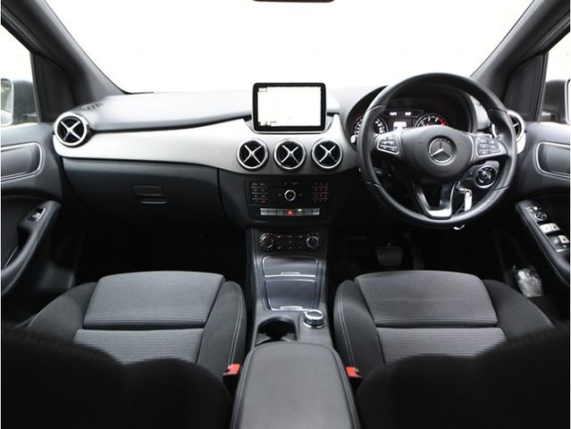 MERCEDES BENZ B CLAS 2016 Image 31