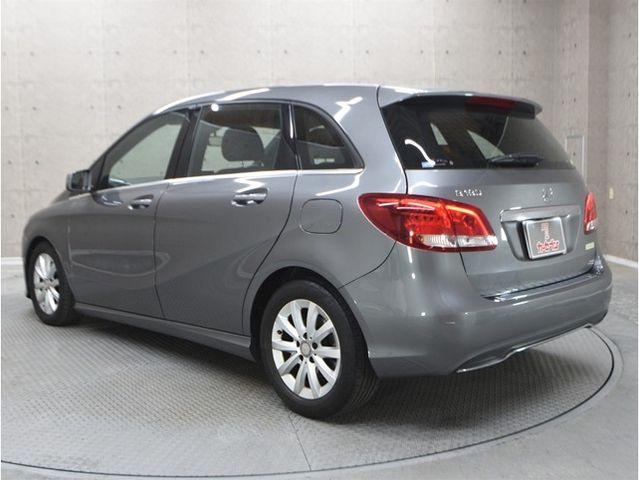 MERCEDES BENZ B CLAS 2016 Image 31