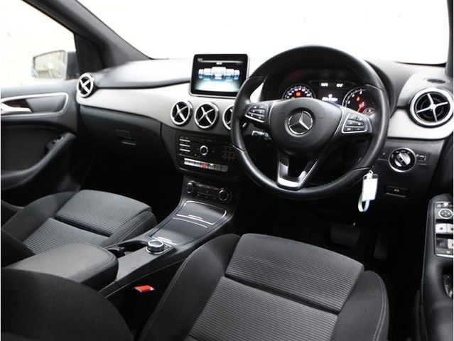 MERCEDES BENZ B CLAS 2016 Image 31