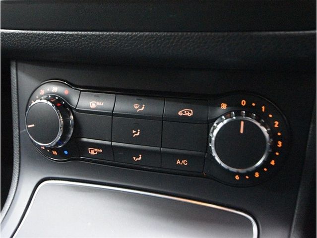 MERCEDES BENZ B CLAS 2016 Image 31