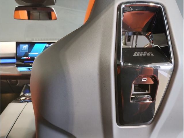 BMW M5 TOURING 2025 Image 31