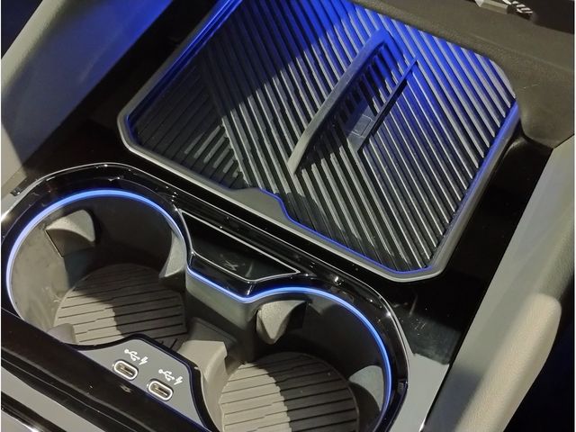 BMW M5 TOURING 2025 Image 31