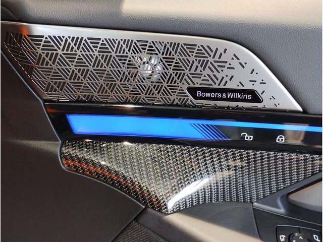 BMW M5 TOURING 2025 Image 31