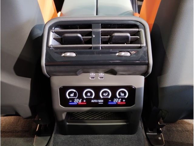 BMW M5 TOURING 2025 Image 31