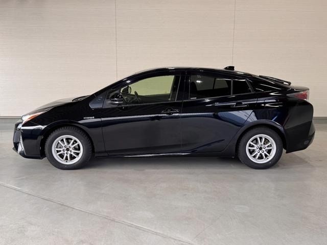 TOYOTA PRIUS 2016 Image 31