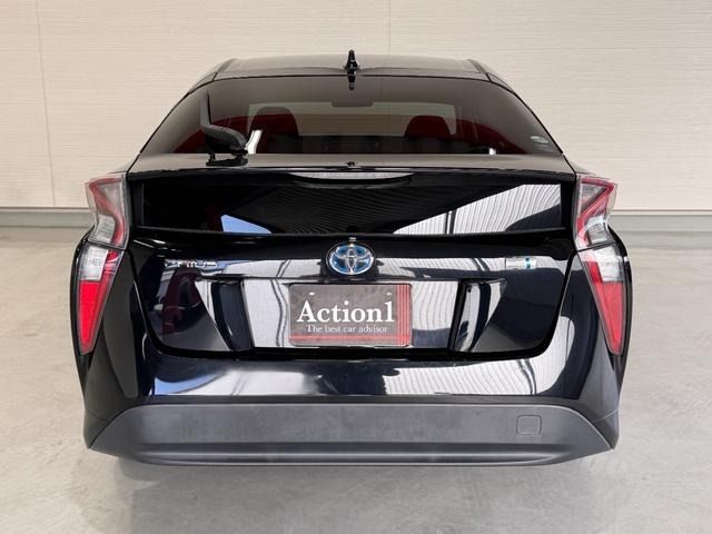 TOYOTA PRIUS 2016 Image 31