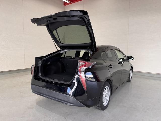 TOYOTA PRIUS 2016 Image 31