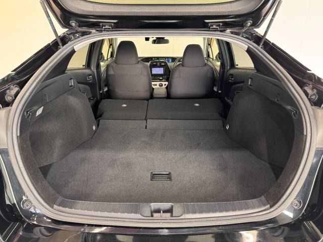 TOYOTA PRIUS 2016 Image 31