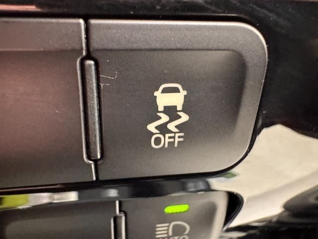 TOYOTA PRIUS 2016 Image 31