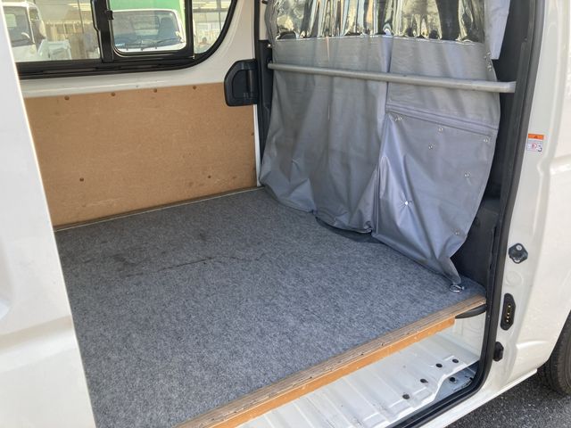 TOYOTA HIACE VAN 1.25T 2WD 2023 Image 31