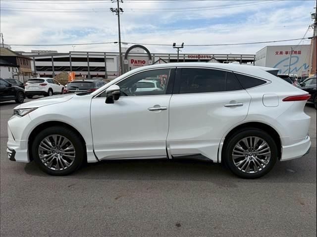 TOYOTA HARRIER 2WD 2023 Image 31