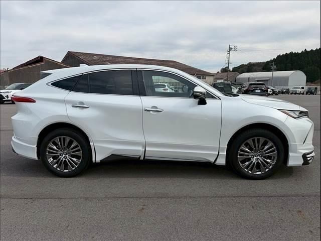 TOYOTA HARRIER 2WD 2023 Image 31