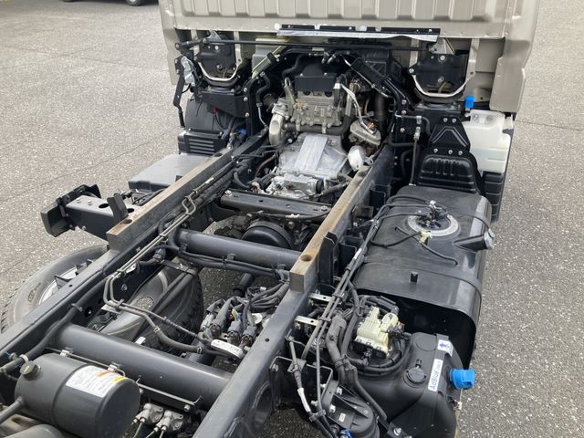 MITSUBISHI CANTER 2024 Image 31