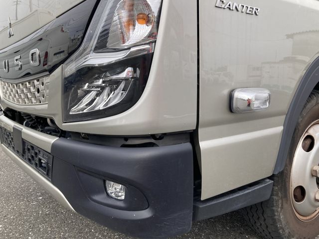 MITSUBISHI CANTER 2024 Image 31