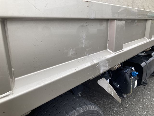 MITSUBISHI CANTER 2024 Image 31