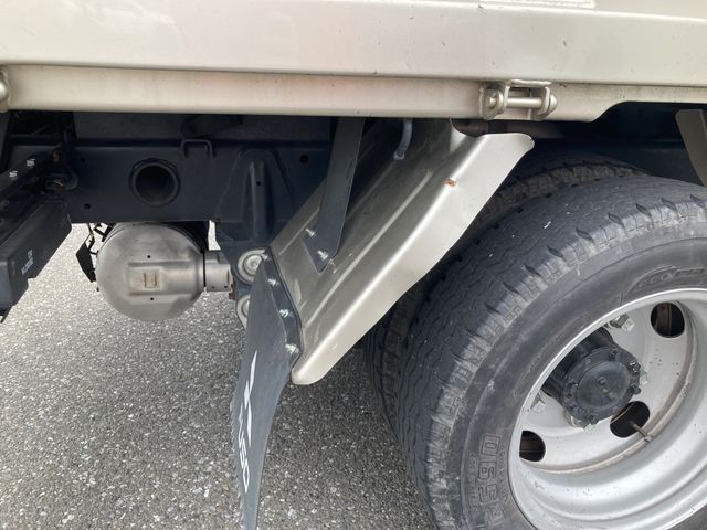 MITSUBISHI CANTER 2024 Image 31