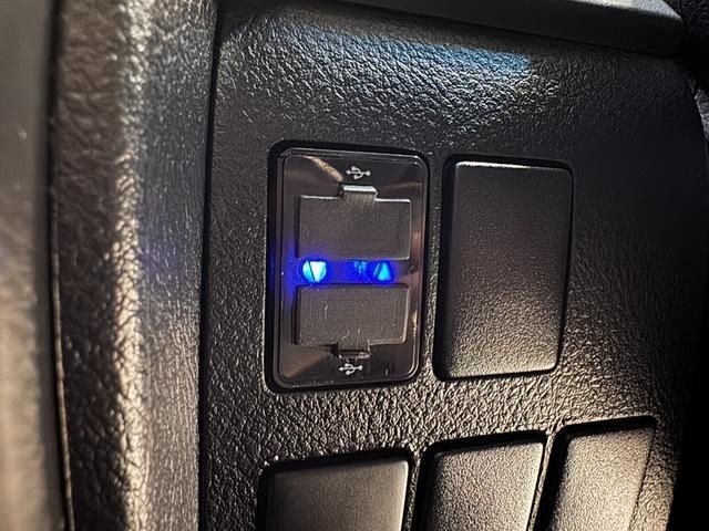 TOYOTA ALPHARD 2017 Image 31