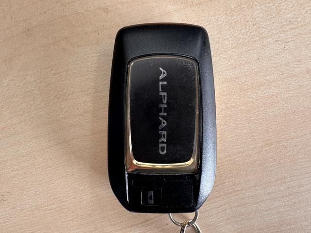 TOYOTA ALPHARD 2017 Image 31