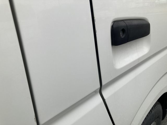 TOYOTA HIACE VAN 1.15T 2WD 2023 Image 31