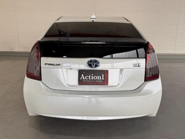 TOYOTA PRIUS 2014 Image 31