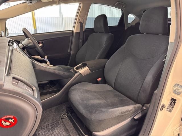 TOYOTA PRIUS 2014 Image 31