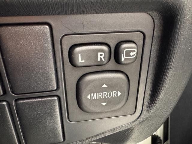 TOYOTA PRIUS 2014 Image 31