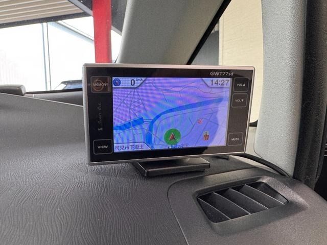 TOYOTA PRIUS 2014 Image 31